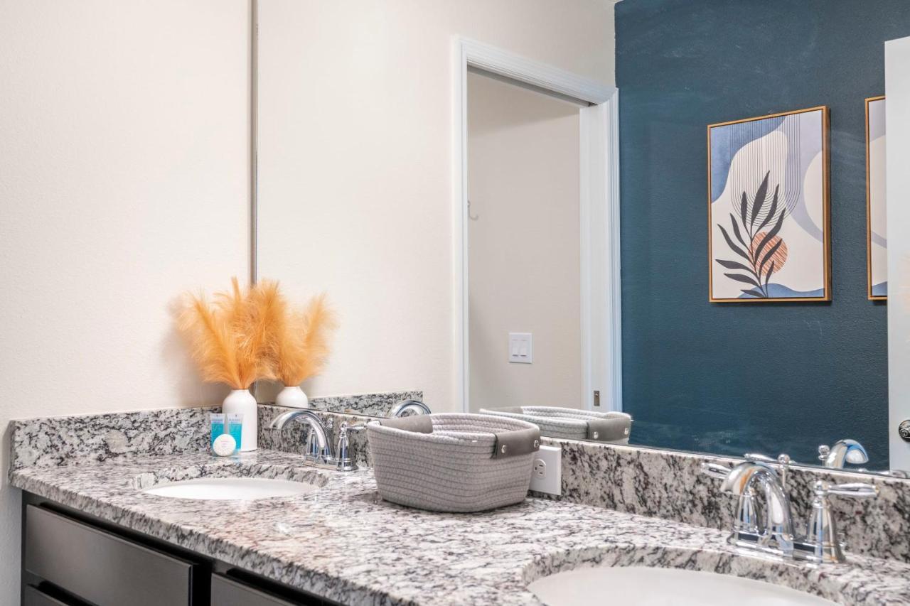 20% Off Brand New 6bd 4 5ba Private Pool Windsor Island Holiday home Davenport