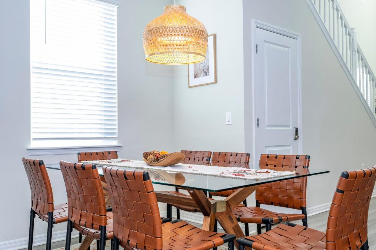 Holiday home 20% Off Brand New 6bd 4 5ba Private Pool Windsor Island Davenport